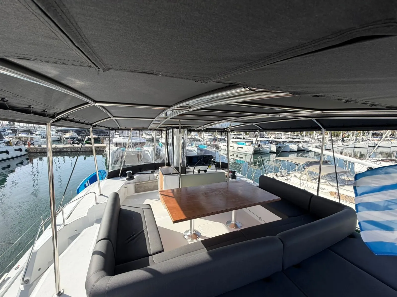 Bali 5.2 Aetheria — foto dello yacht n. 2
