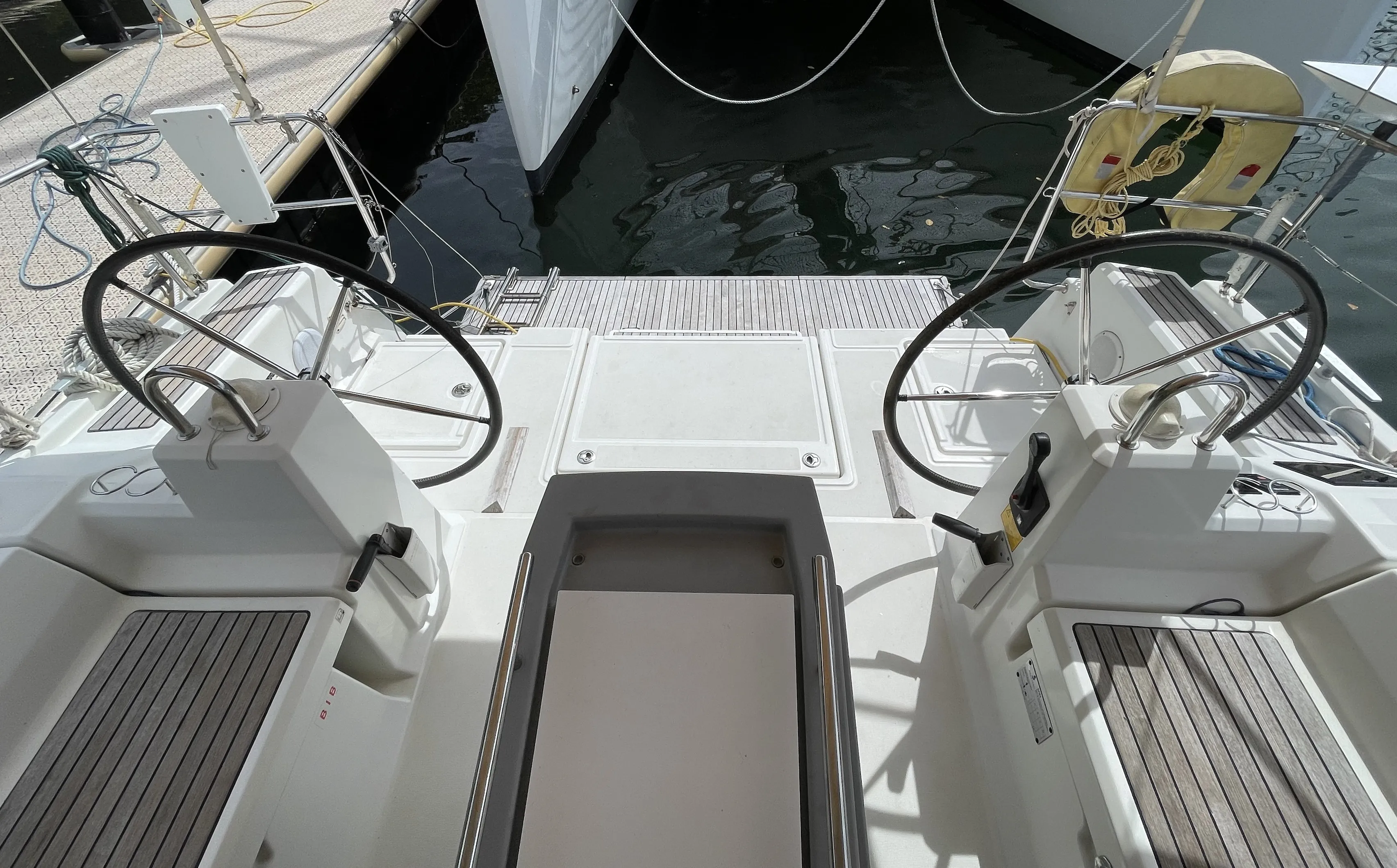 Oceanis 41.1 Simba — yacht photo 2