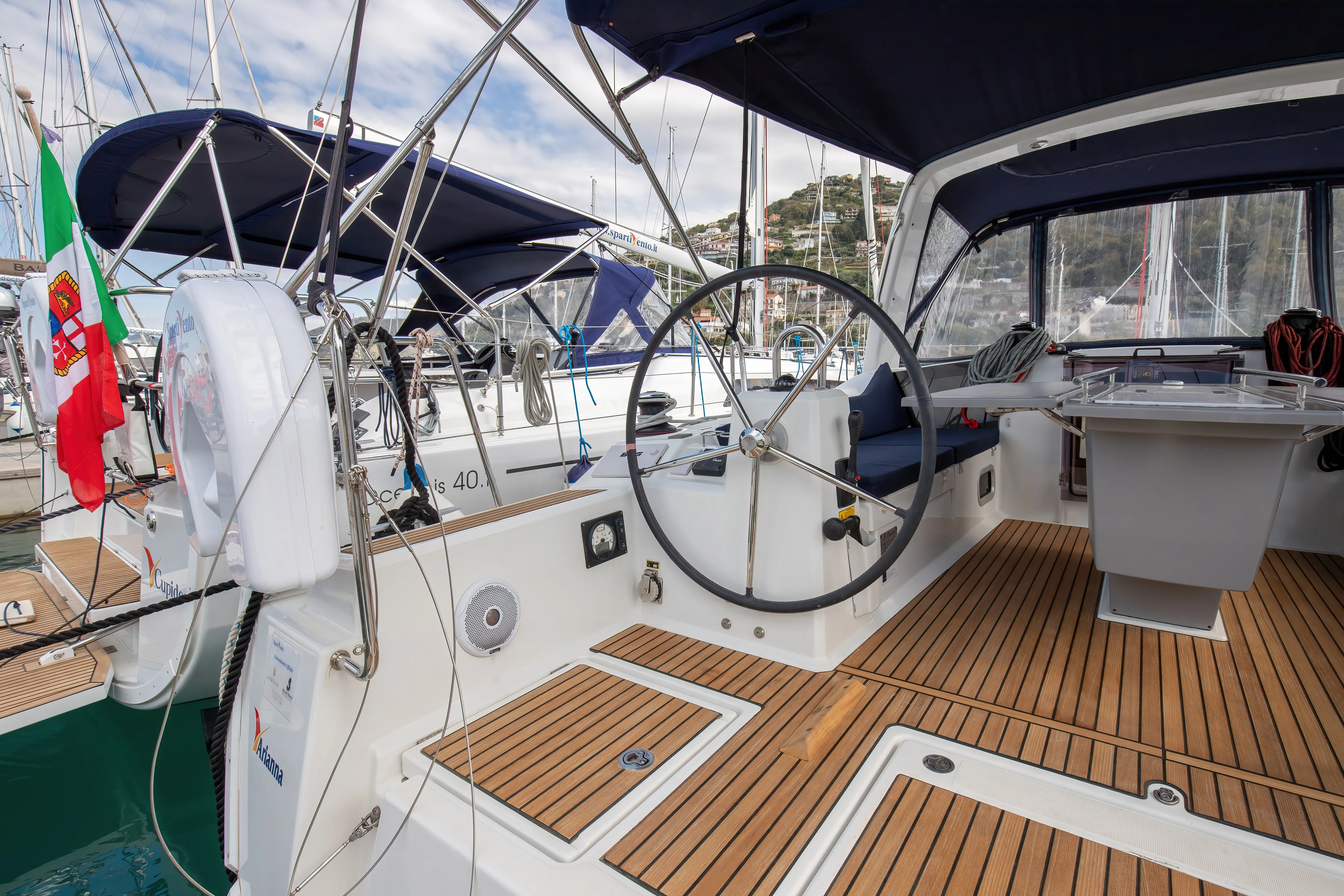 Oceanis 41.1 Arianna - Standard line — photo du yacht n° 2