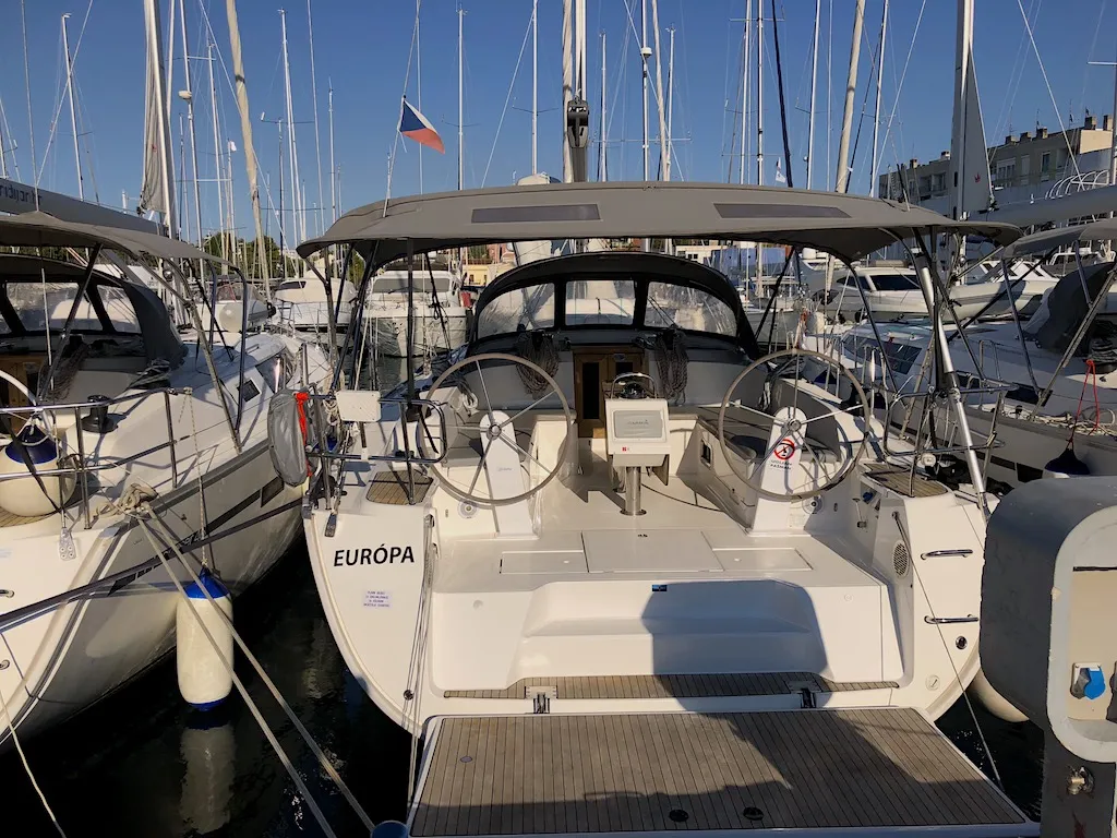 Bavaria Cruiser 46 Europa — фотография яхты 3