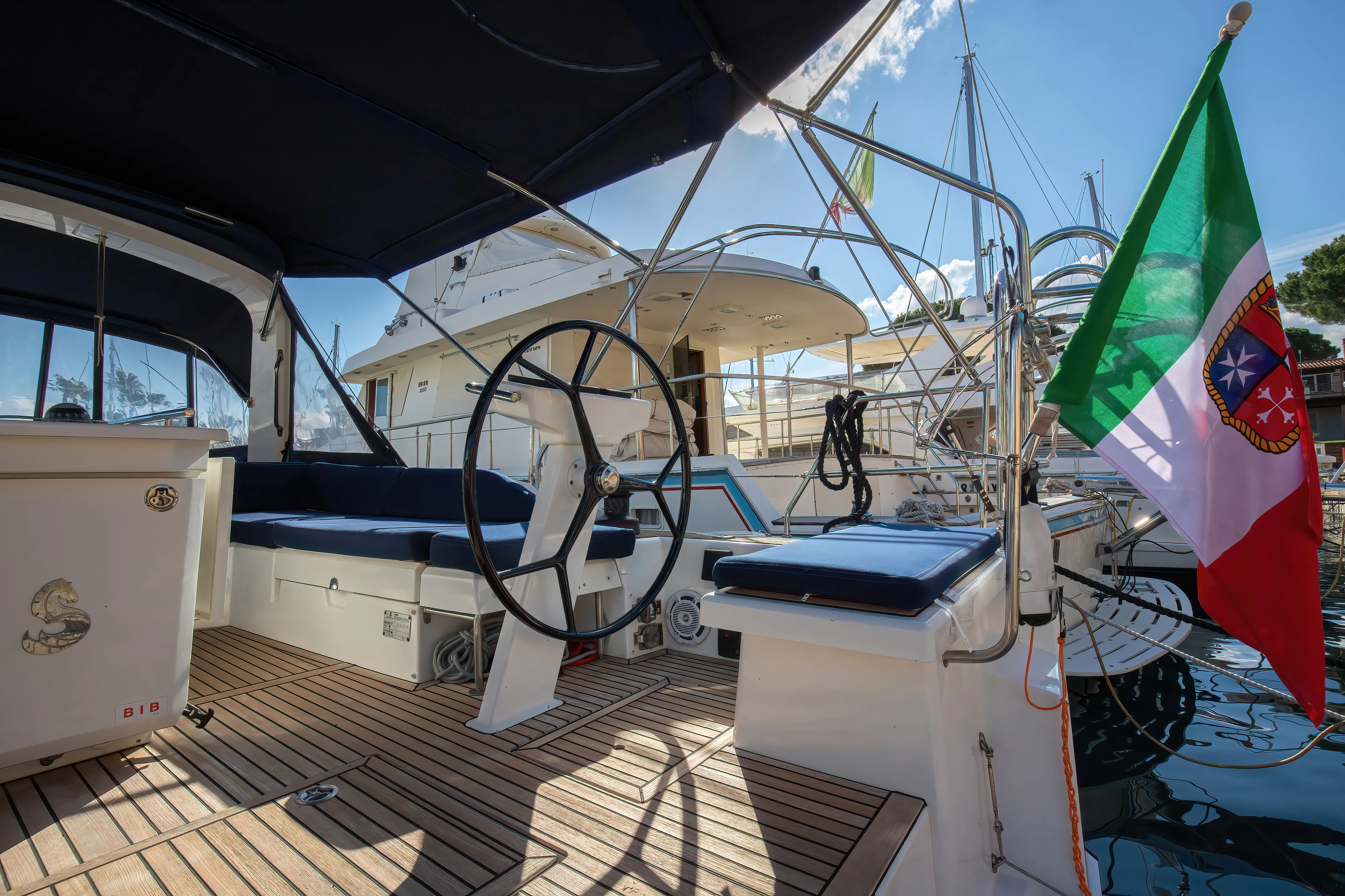 Oceanis 51.1 Hybris - Standard Line — фотография яхты 23