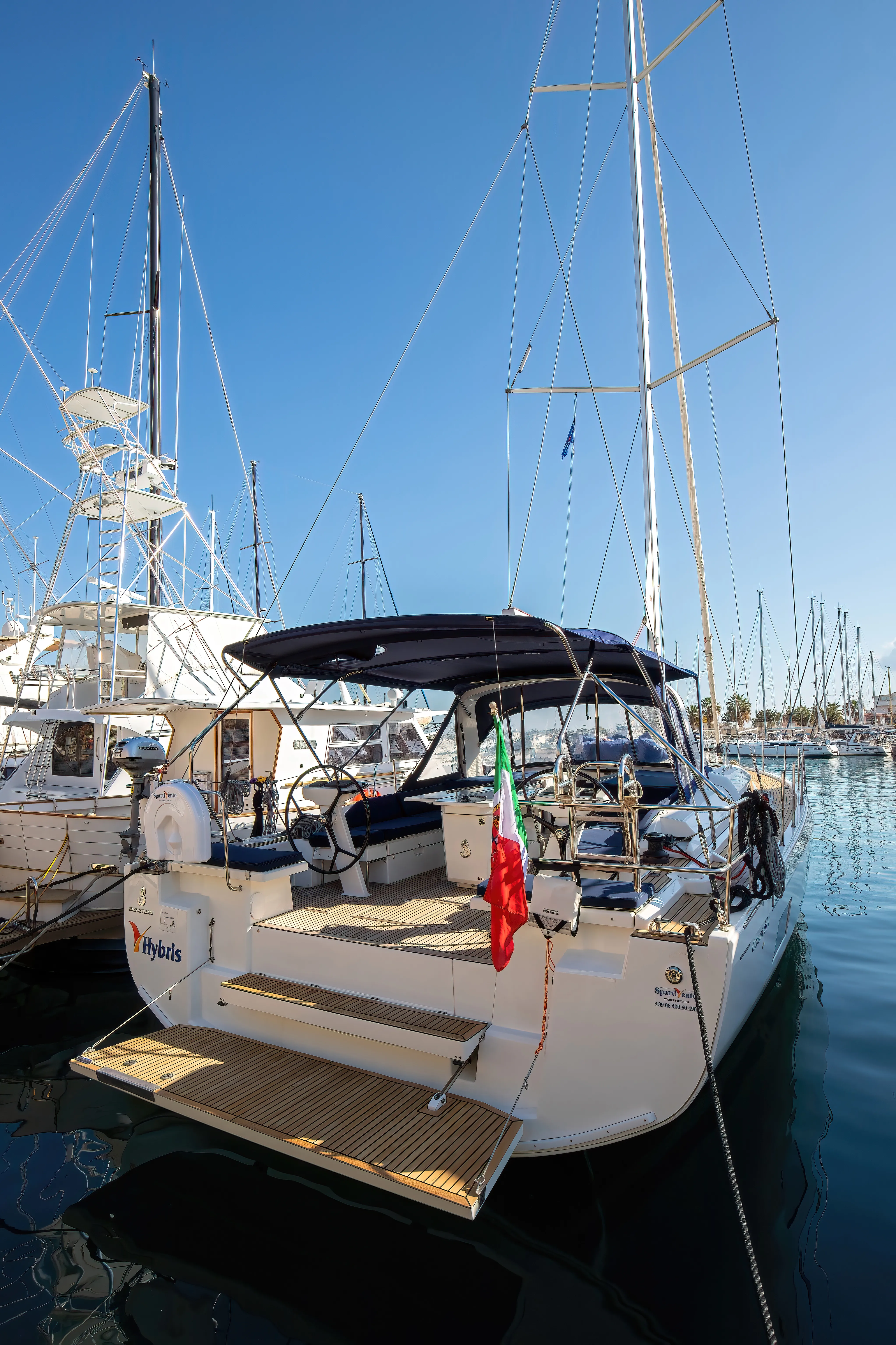 Oceanis 51.1 Hybris - Standard Line — фотография яхты 25