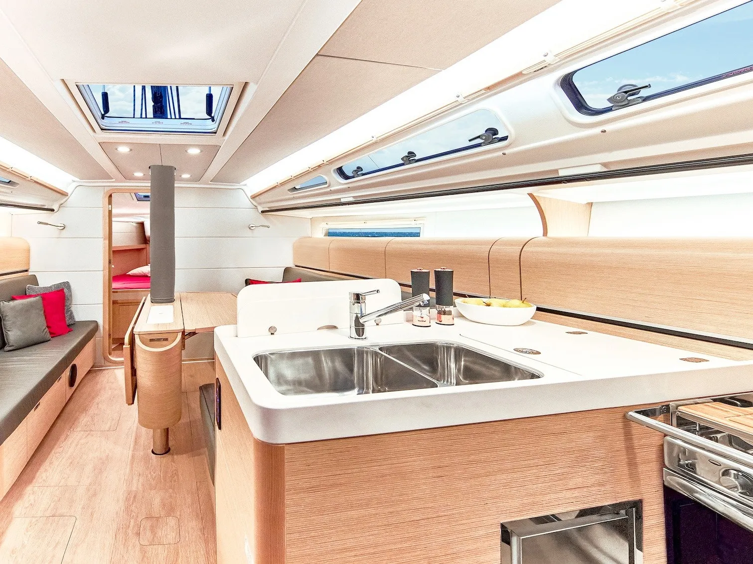 Dehler 38 JENNY — yacht photo 13