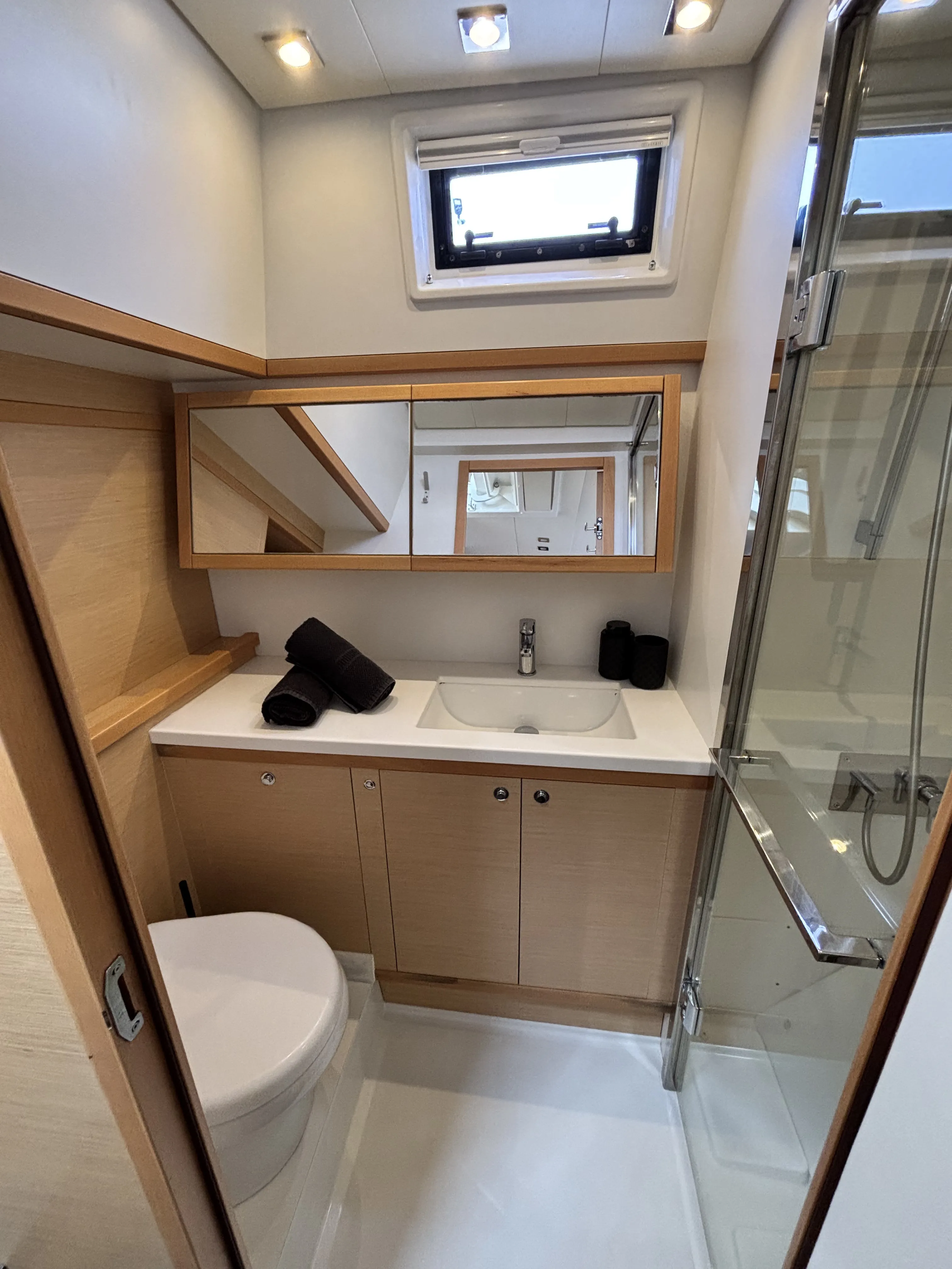 Lagoon 52F SUMMERTIME — foto dello yacht n. 2
