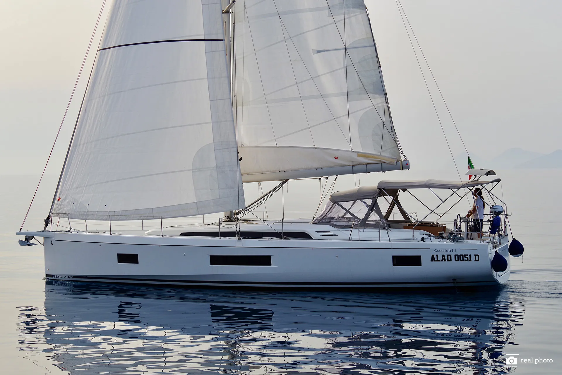 Oceanis 51.1 Selinde - Water maker, Solar Panel — фотография яхты 2