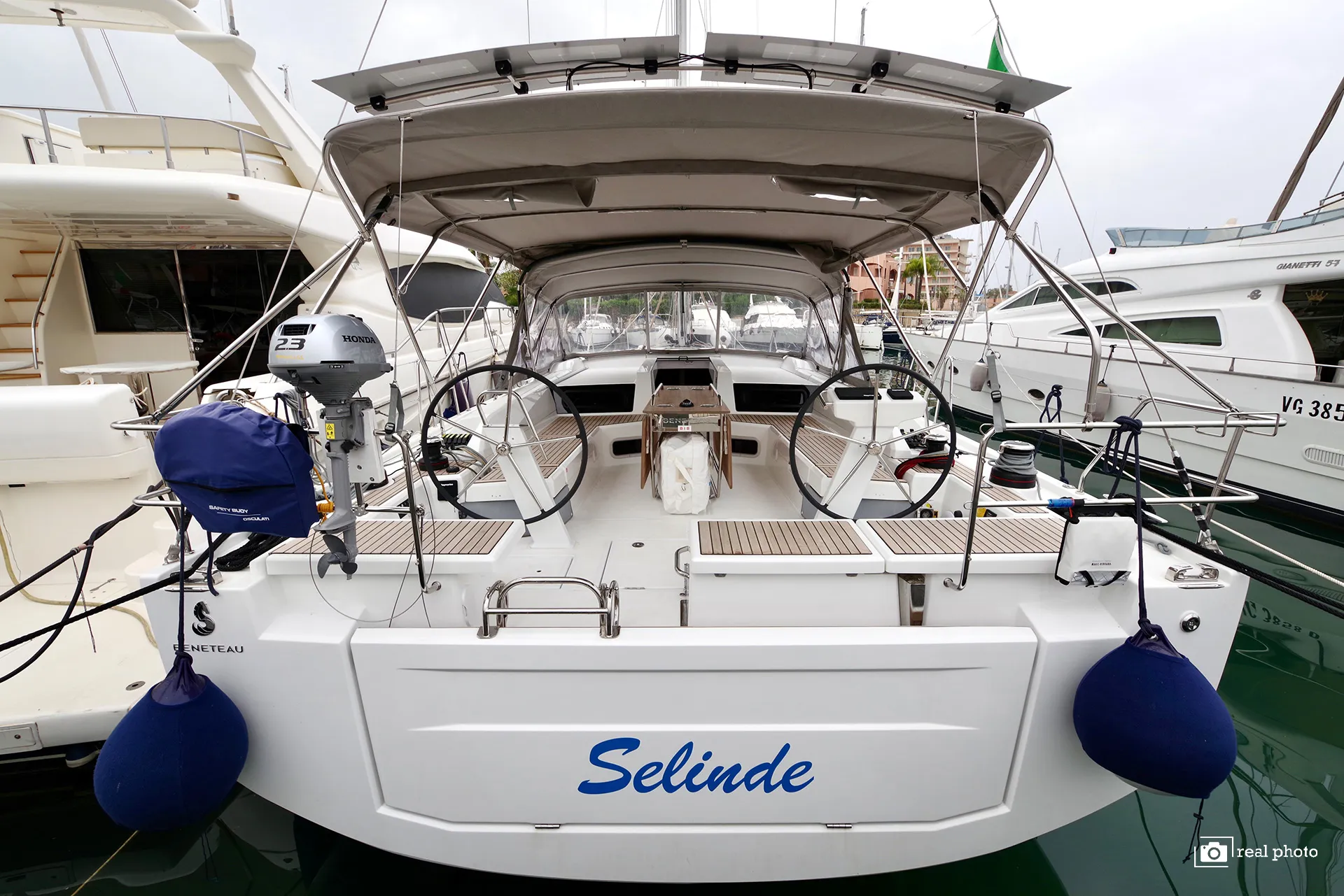 Oceanis 51.1 Selinde - Water maker, Solar Panel — фотография яхты 9