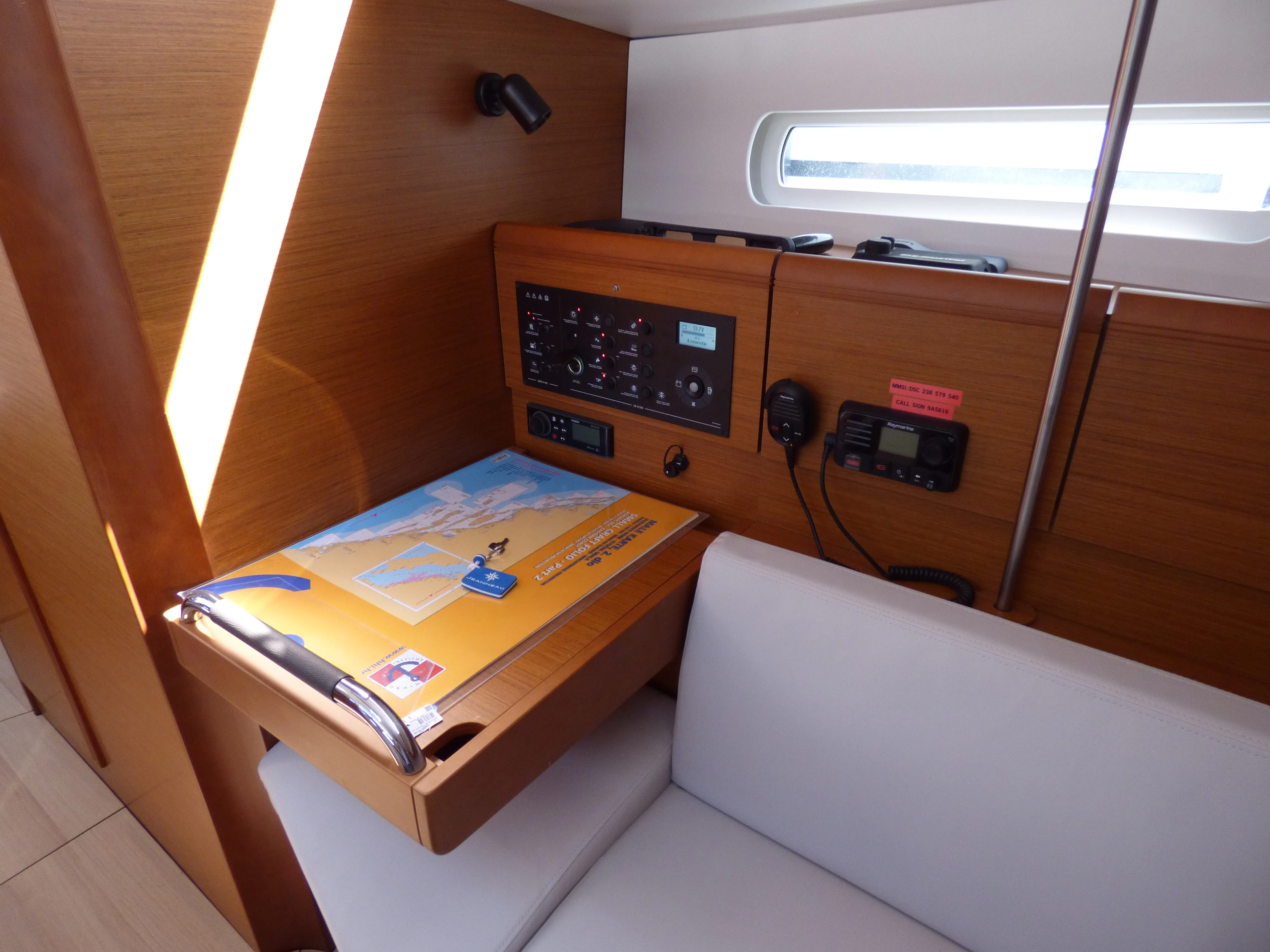 Sun Odyssey 389 VACSKAMATI — фотография яхты 14