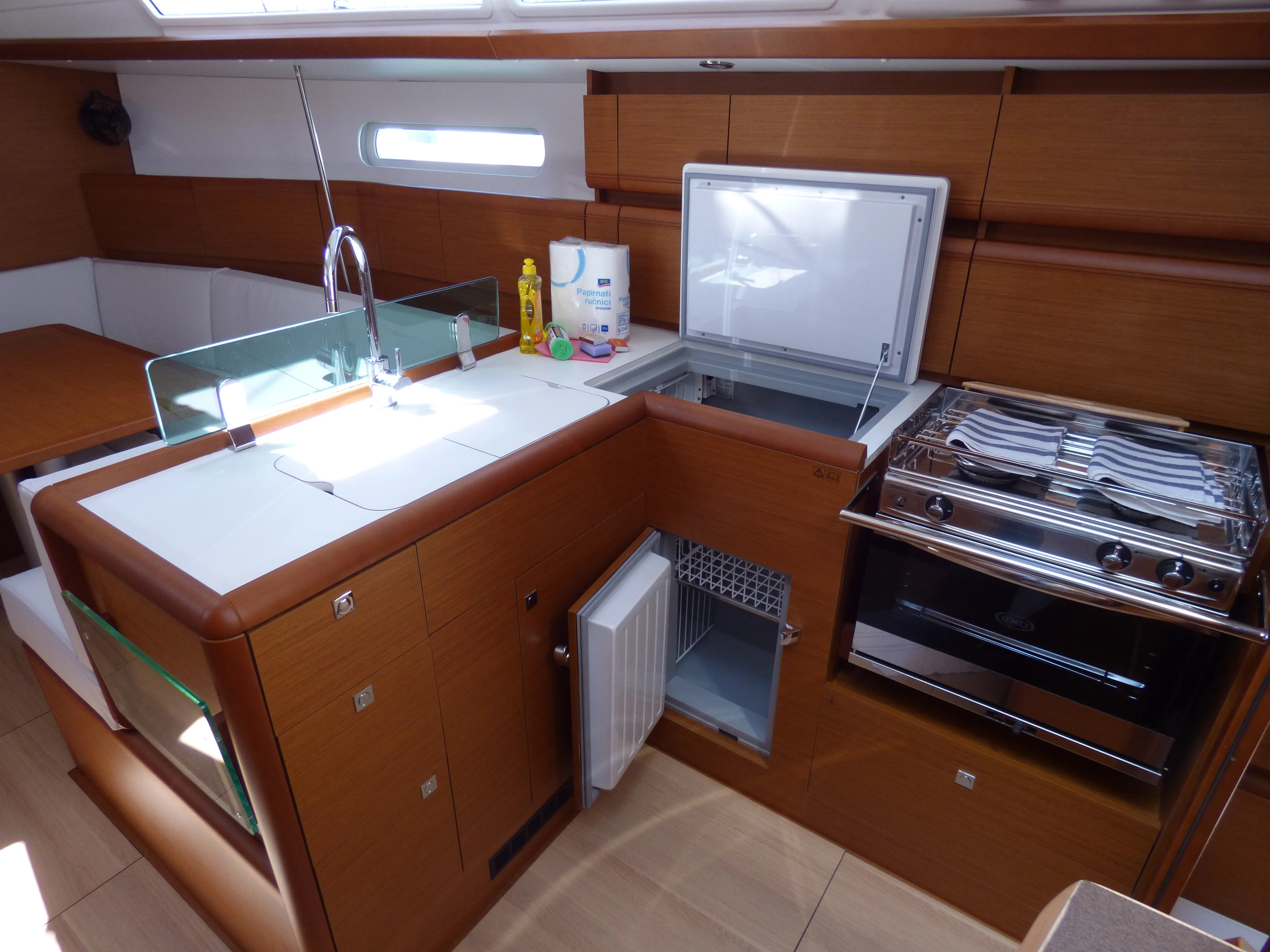 Sun Odyssey 389 VACSKAMATI — фотография яхты 15
