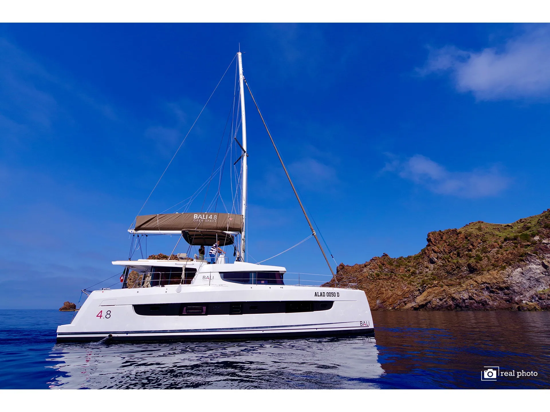 Bali Catamarans Bali 4.8 Antigone - A/C, Generator, Water maker — фотография яхты 1