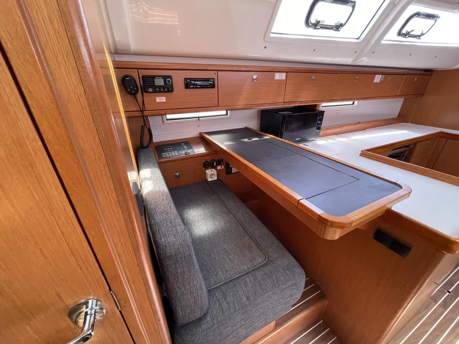 Bavaria Cruiser 51 Anemone — Yachtfoto 11