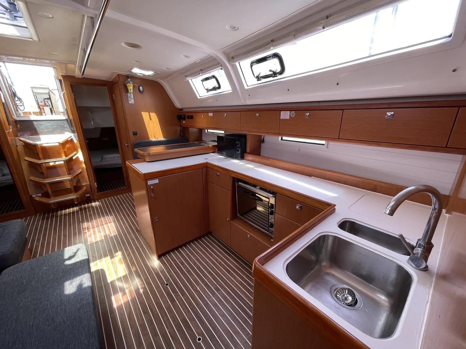 Bavaria Cruiser 51 Anemone — Yachtfoto 7
