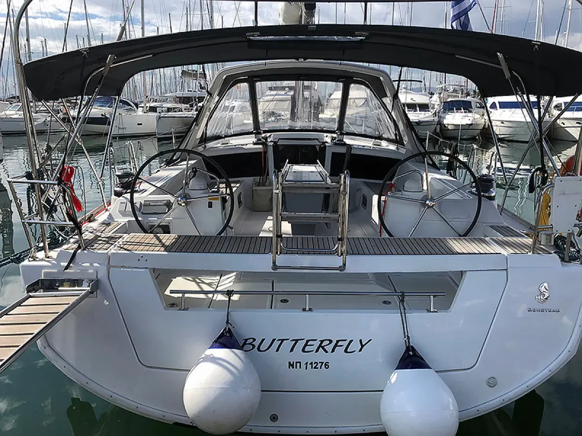 Oceanis 48 Butterfly的游艇照片 5