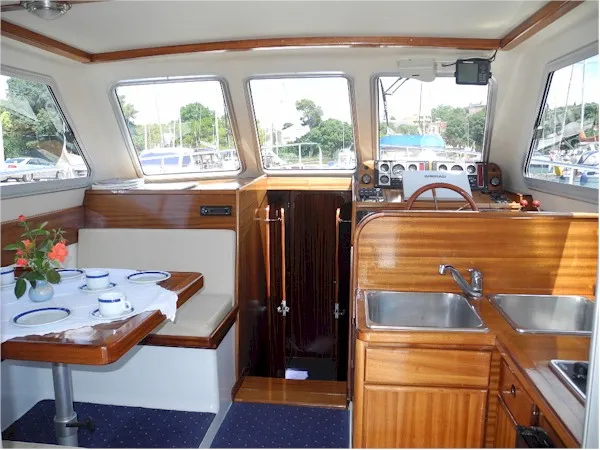 Adria 1002 Kornati — jahtikuva 3