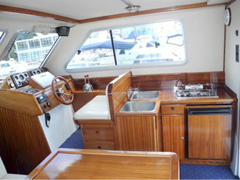 Adria 1002 Kornati — jahtikuva 2