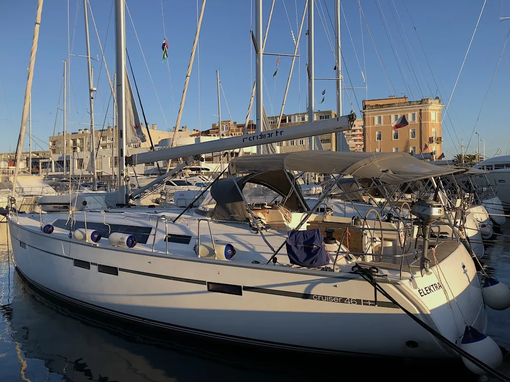 Bavaria Cruiser 46 Elektra — фотография яхты 6
