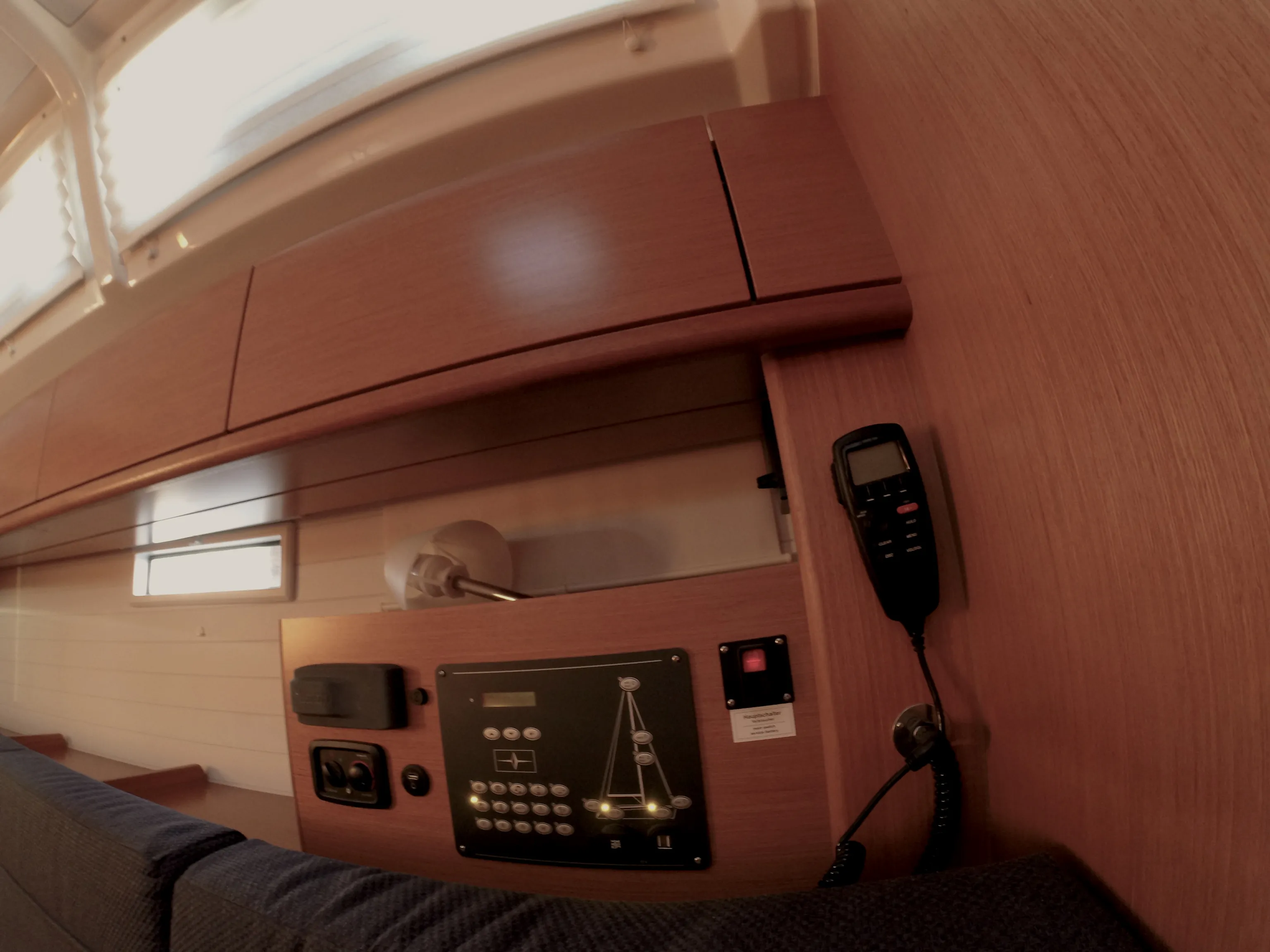 Bavaria Cruiser 46 Elektra — фотография яхты 21