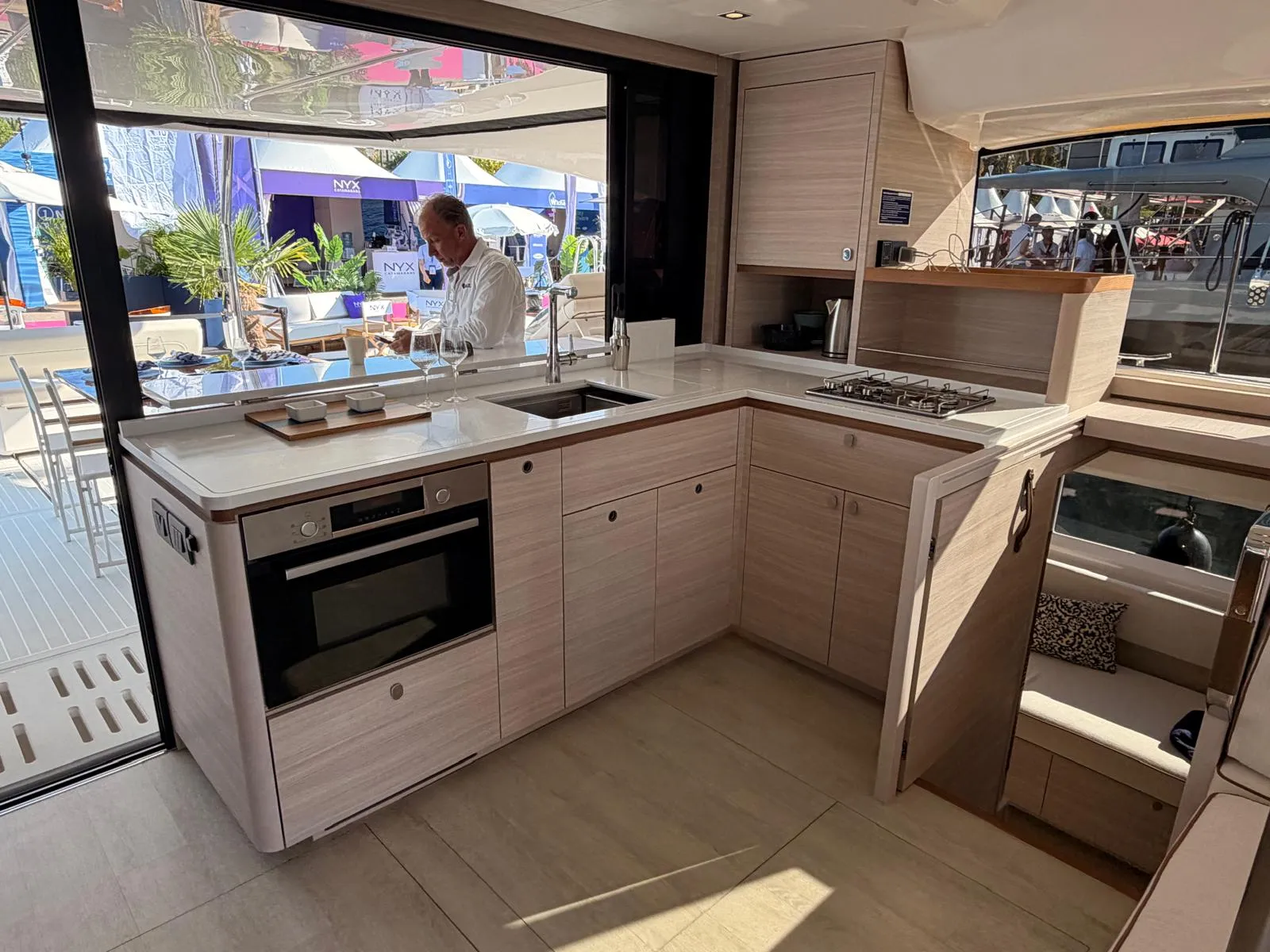 Aquila 45 — foto dello yacht n. 23