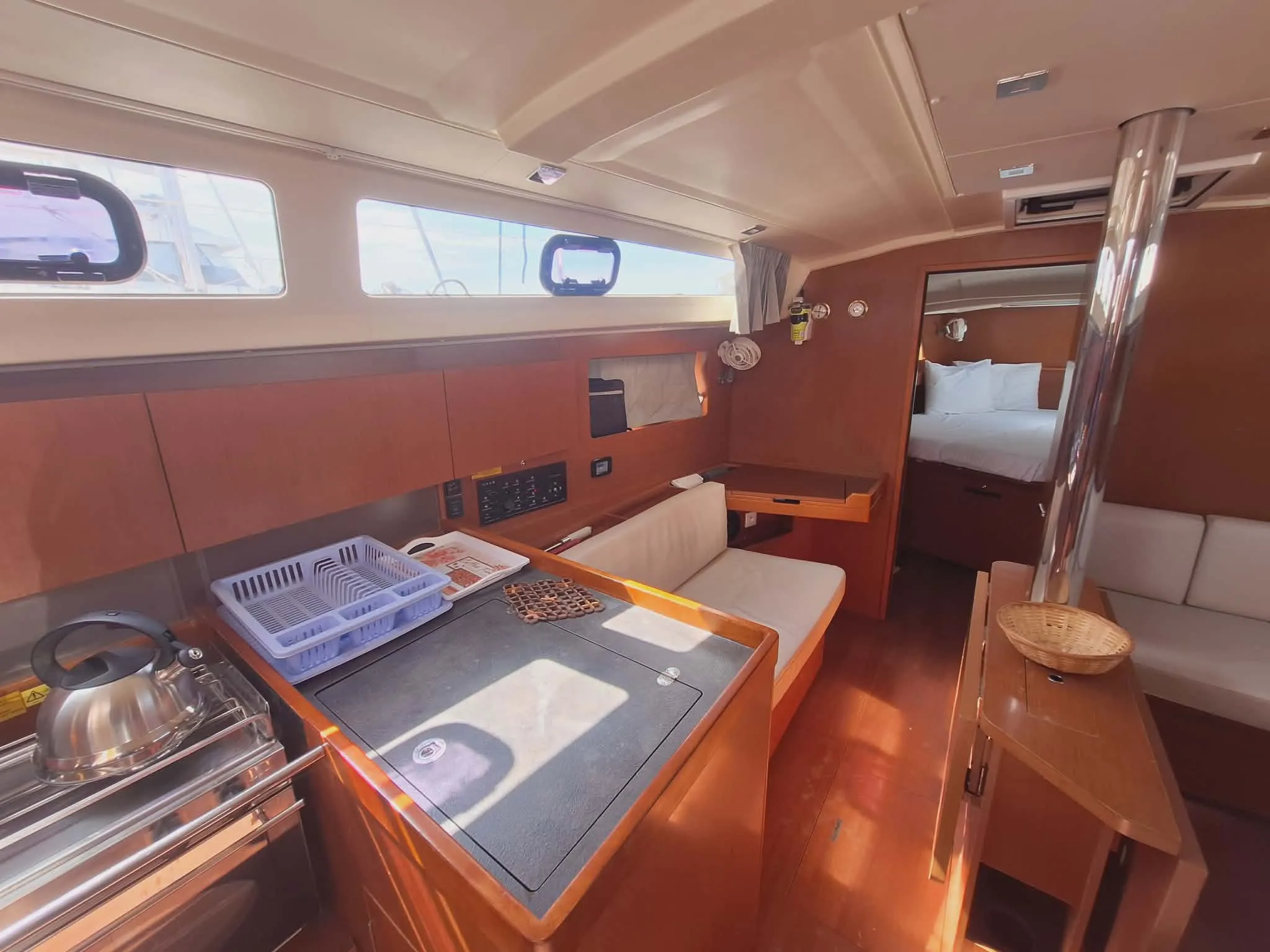 Oceanis 41.1 IKARIA — foto del yate n.º 3