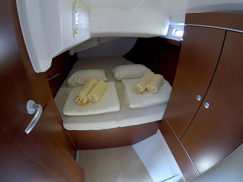 Hanse 385 Ariel — yacht photo 4