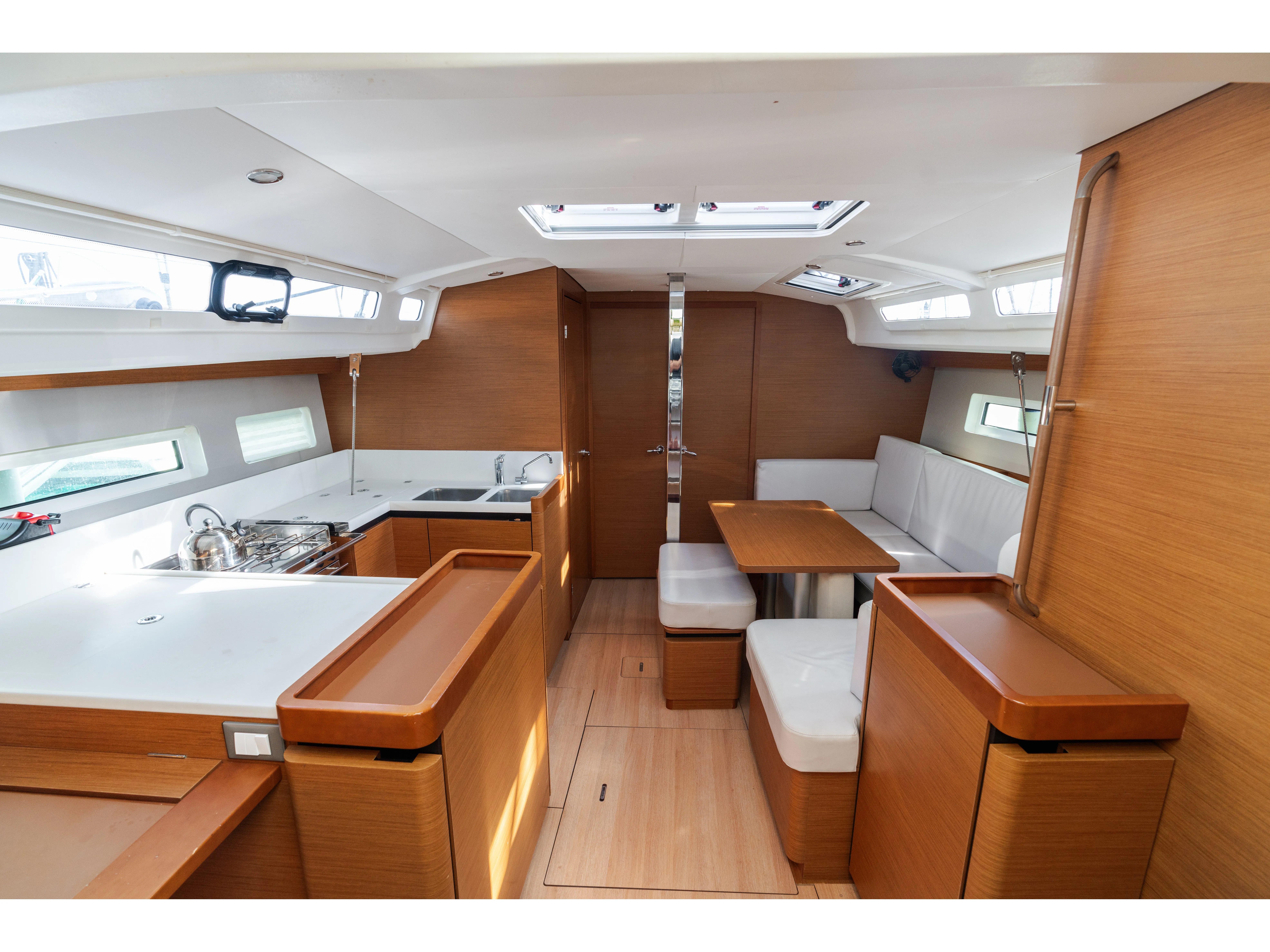 Sun Odyssey 440 Diana - Standard line — фотография яхты 4