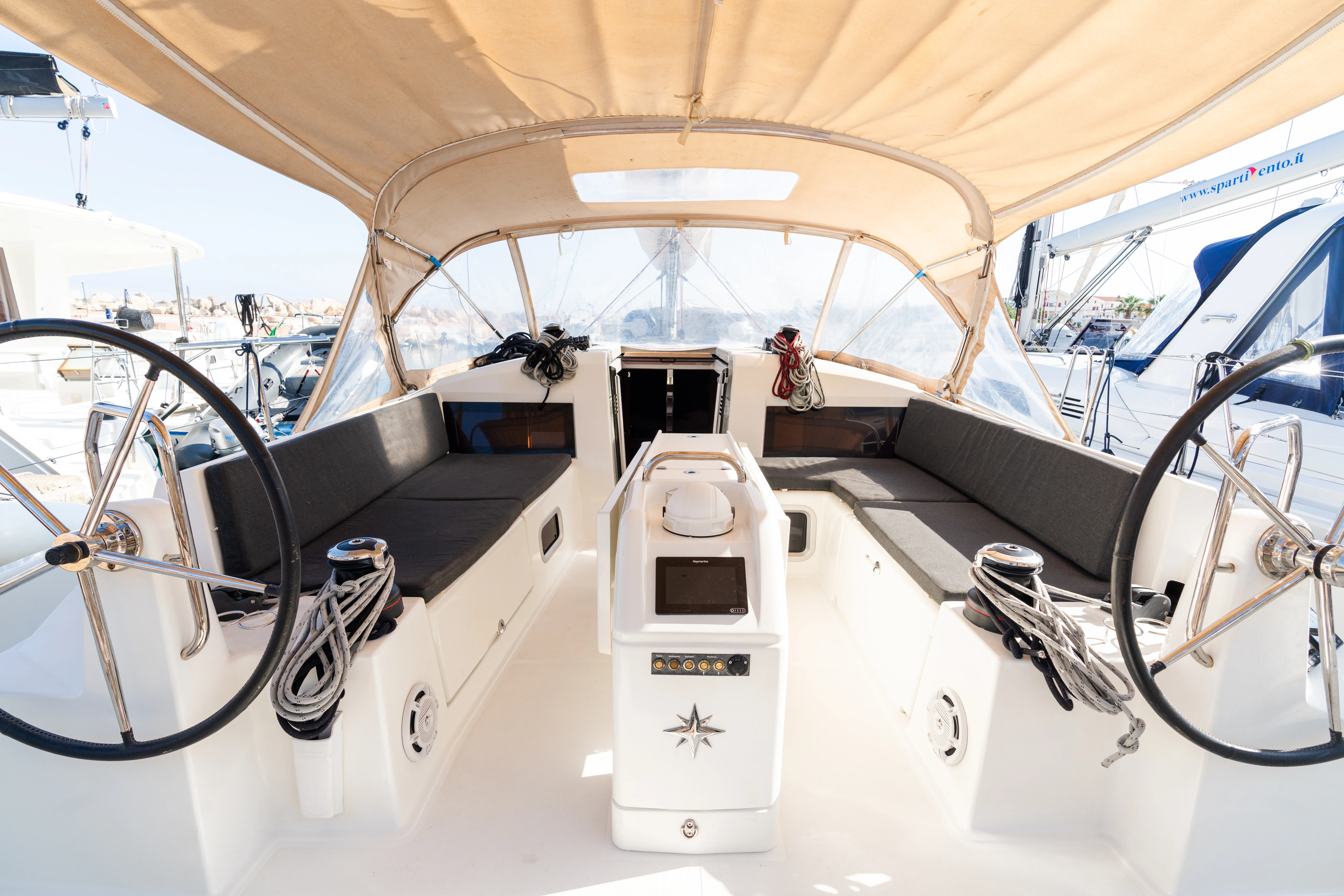 Sun Odyssey 440 Diana - Standard line — фотография яхты 17