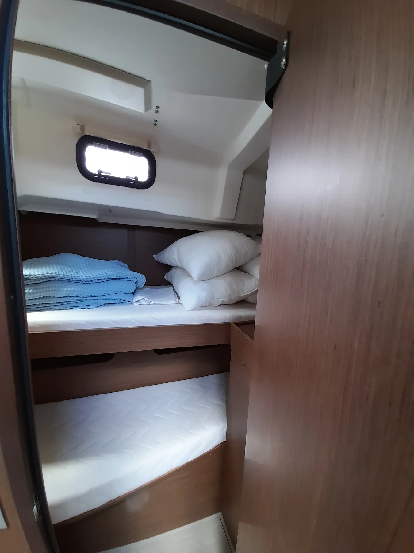 Oceanis 46.1 LUNA — фотография яхты 5