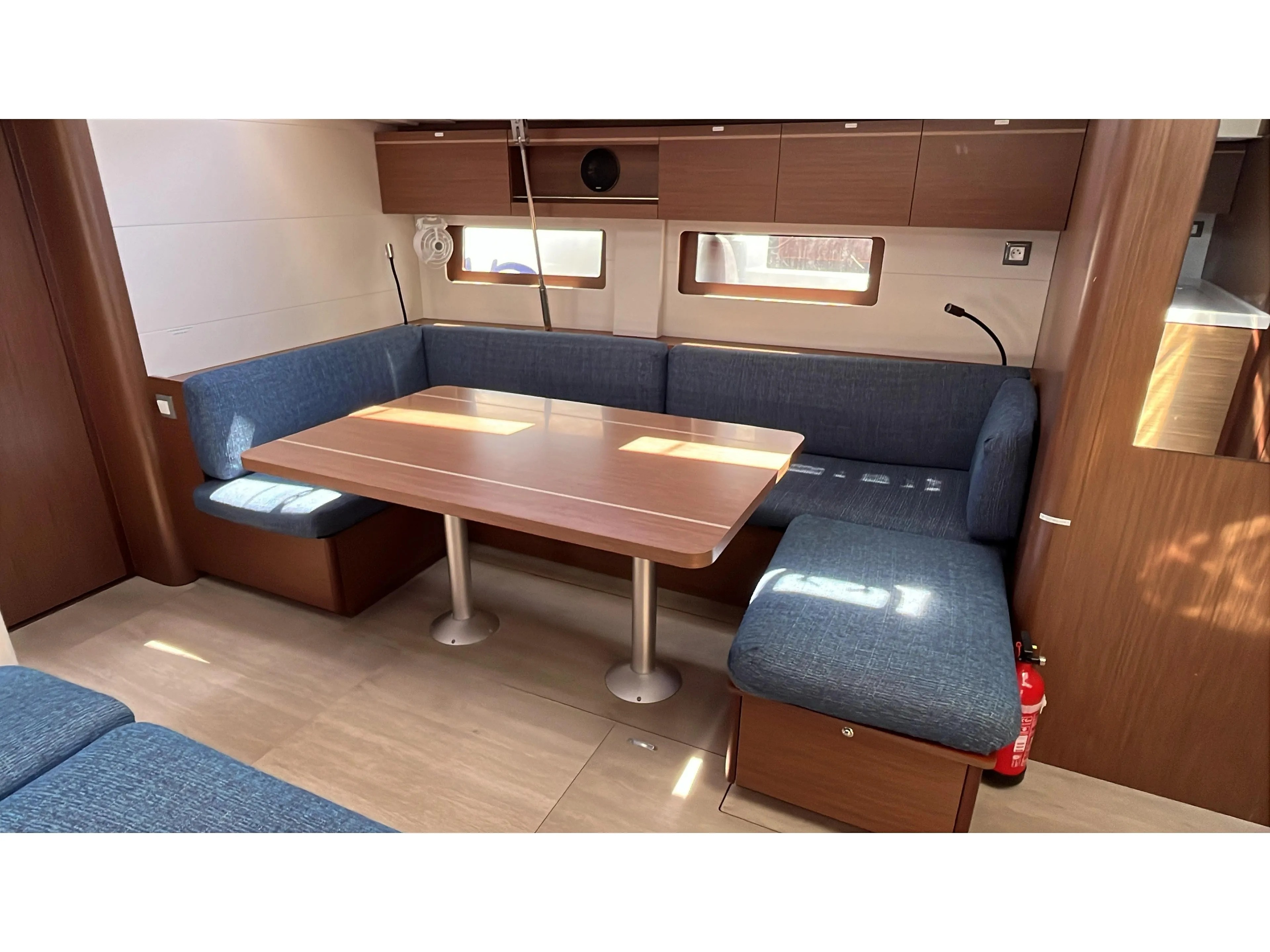 Oceanis 51.1 Alboran Aperol (Majorca) — фотография яхты 3