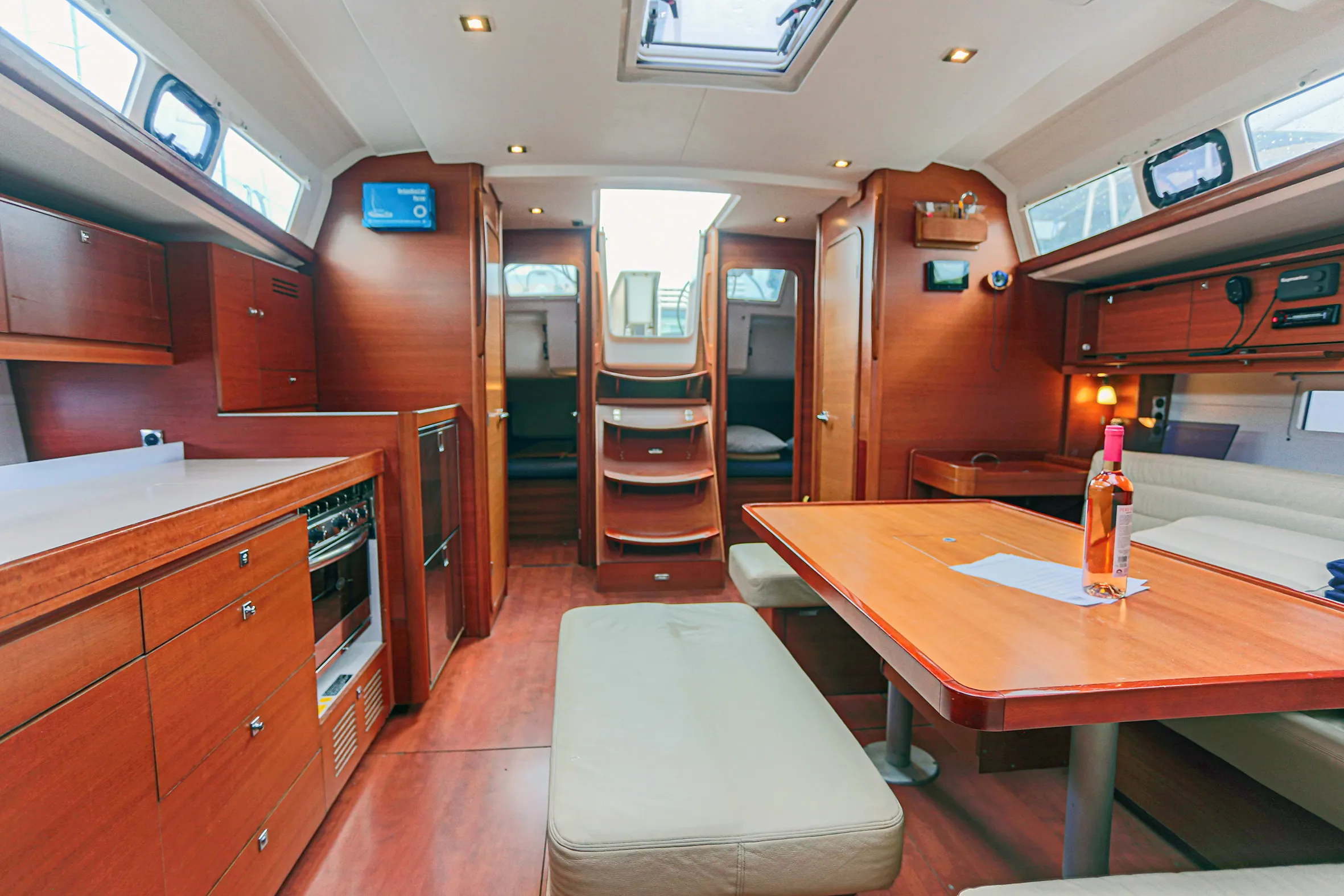 Dufour 460 Grand Large Avalon — фотография яхты 2