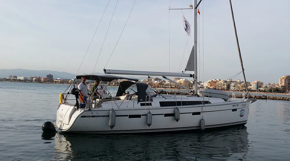 Bavaria Cruiser 41 Fireball — yachtbilde 2