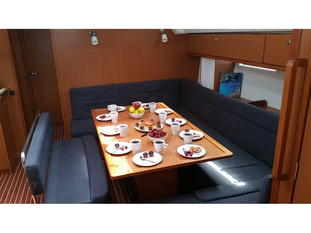 Bavaria Cruiser 50 Quantum — jahtikuva 2
