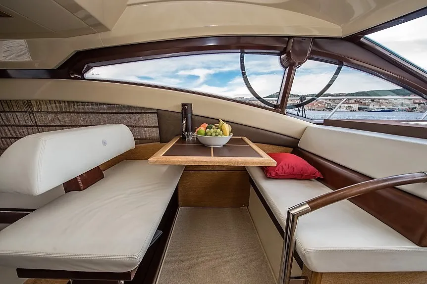 Azimut 47 Skyfall MY — yacht photo 10