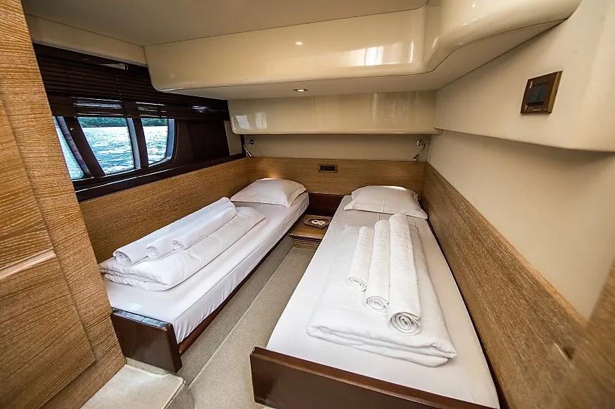Azimut 47 Skyfall MY — yacht photo 21