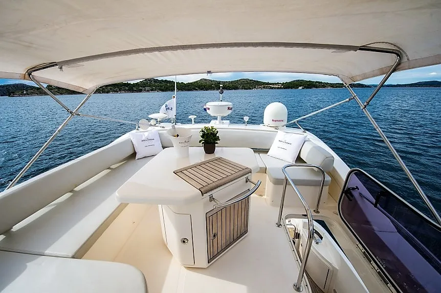 Azimut 47 Skyfall MY — yacht photo 17