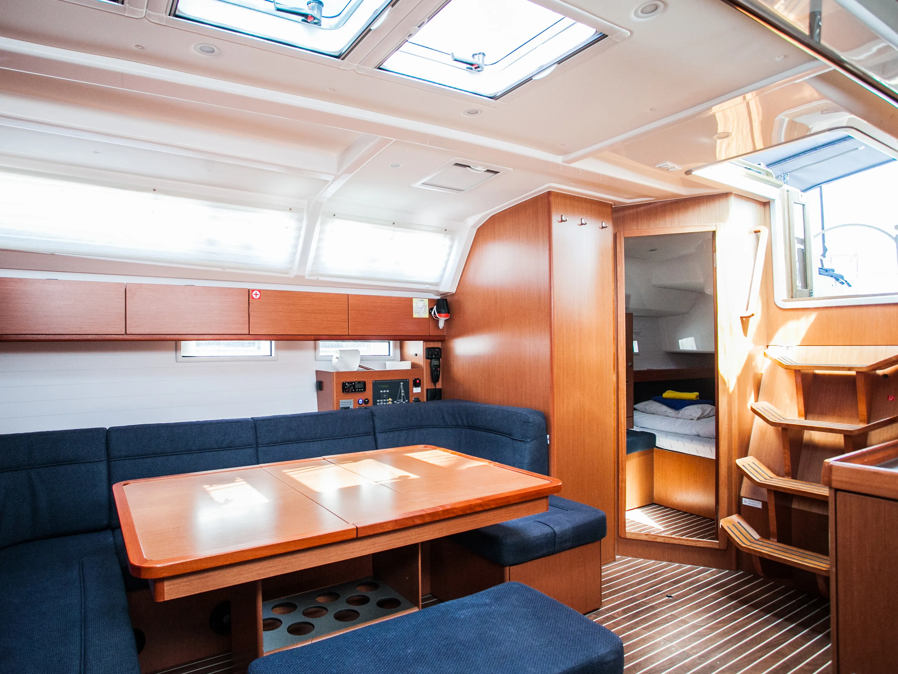 Bavaria Cruiser 46 Lovro — фотография яхты 4
