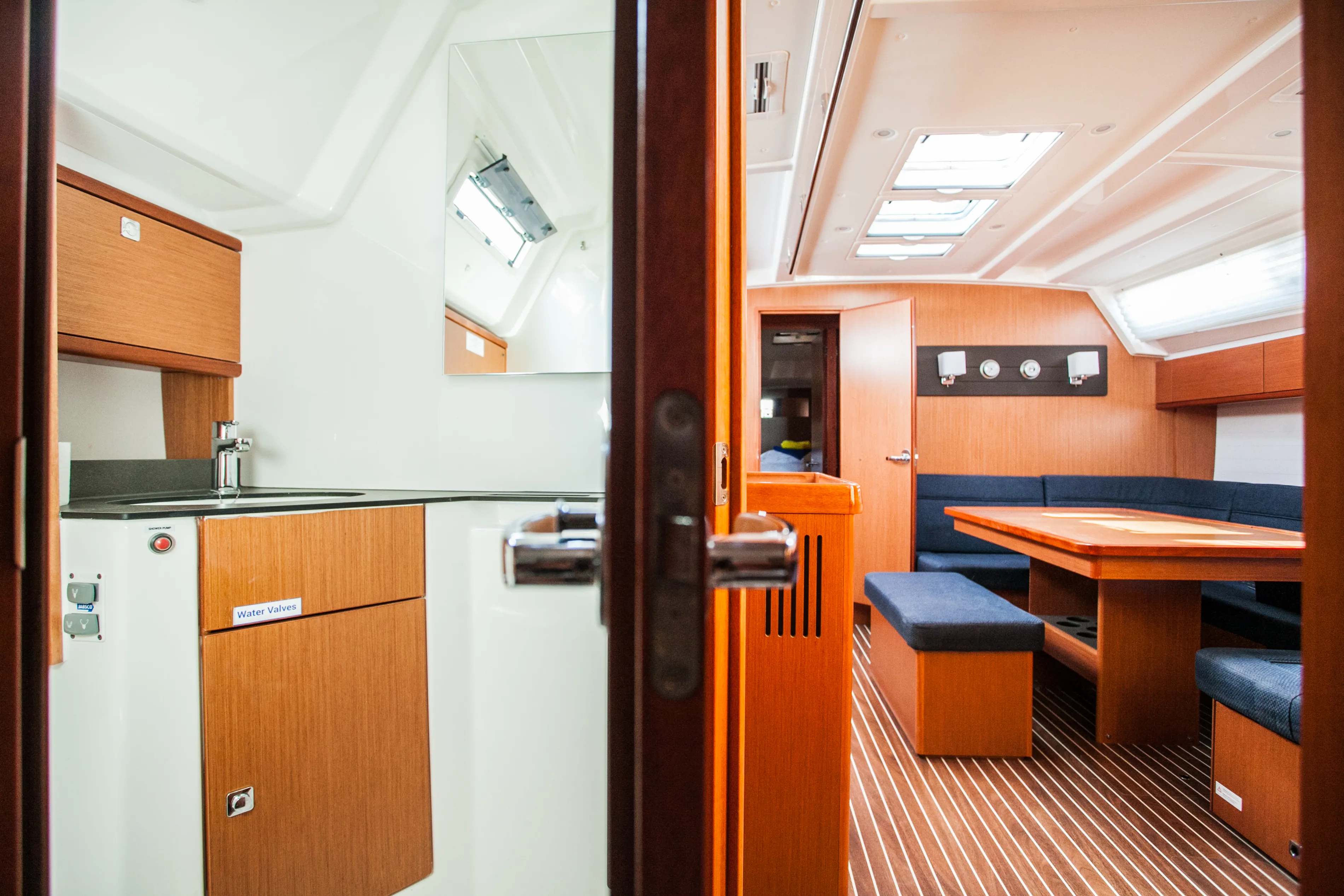 Bavaria Cruiser 46 Lovro — фотография яхты 6